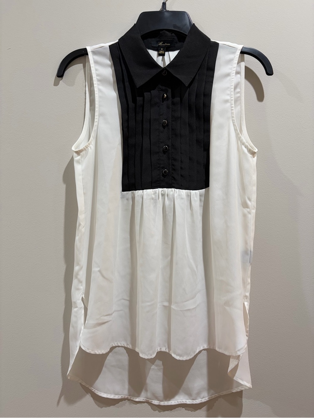 Monteau Sleeveless Two-Tone Pleated Bib Blouse - Black & White